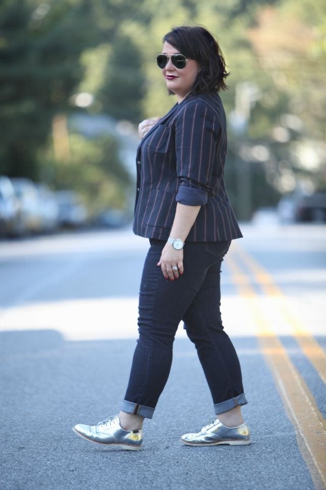 Stylish Wide Width Shoes for Fall 2026: Best Wide-Foot Friendly Styles + Fit Tips 3 Alison Gary of Wardrobe Oxygen wearing Talbots Varisty Stripe Blazer, Gap Real Straight Jeans, and shiny silver Bass oxfords