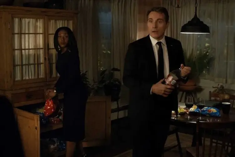 mensah and sewell in the diplomat seasom 3